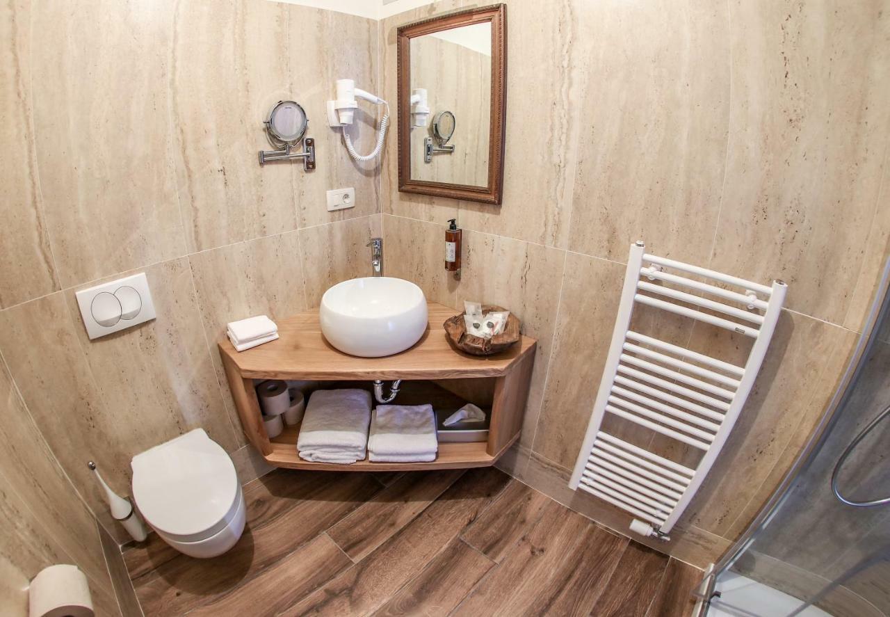 Cebron Family Estate Hotel Branik Ngoại thất bức ảnh